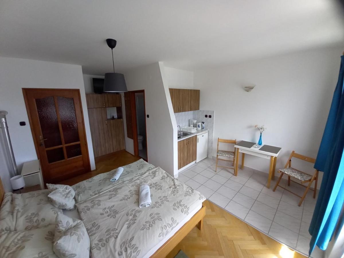 Kispal Apartmanhaz زلاكاروس المظهر الخارجي الصورة