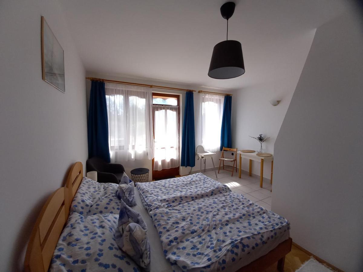 Kispal Apartmanhaz زلاكاروس المظهر الخارجي الصورة