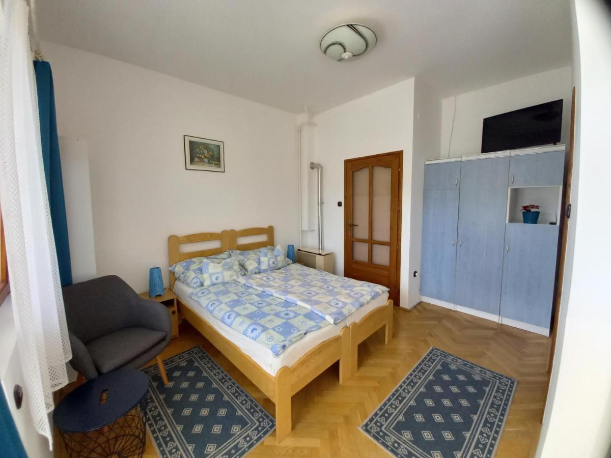 Kispal Apartmanhaz زلاكاروس المظهر الخارجي الصورة